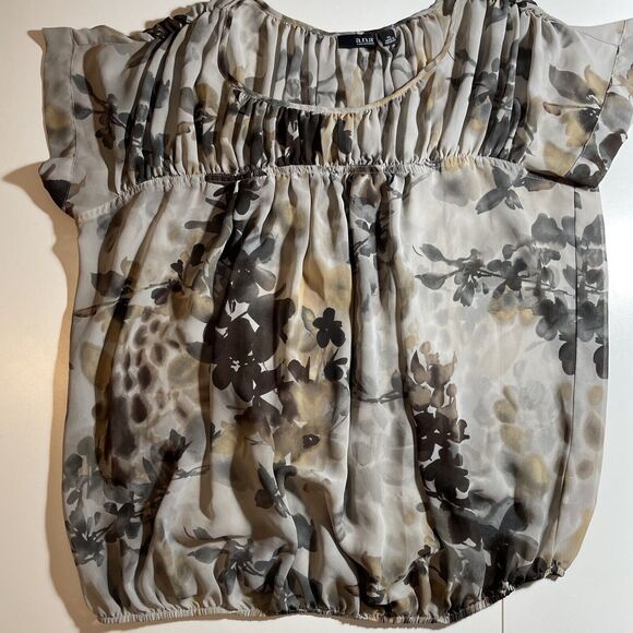 A.N.A. Sheer Top Size XL Gray Brown Cap Sleeve Elastic Waist Scoop Neck - Picture 2 of 13